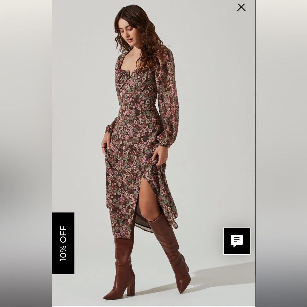 ASTR the Label FLORAL V FRONT LONG SLEEVE MIDI DRESS